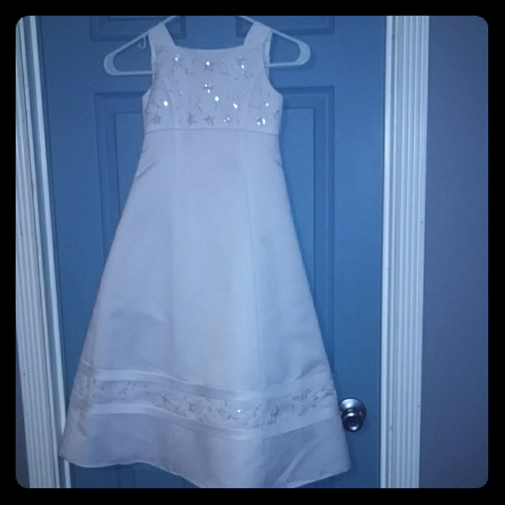 Girls size 5 white dress